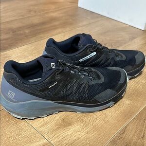 Salomon Navy Women’s Trail Running Shoes